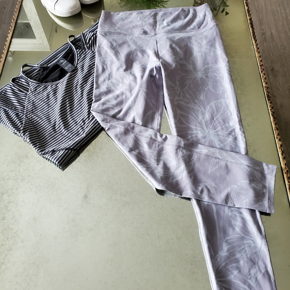 Fabletics Leggings - Picture 2 of 5